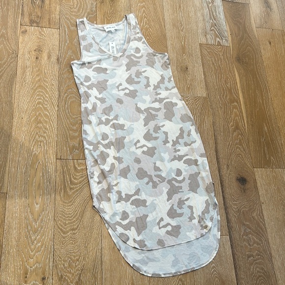 NWT Olive + Oak Dress - Picture 3 of 9